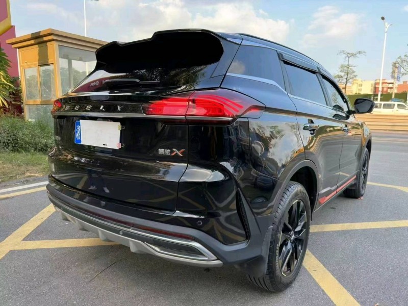 佛山22年吉利博越5