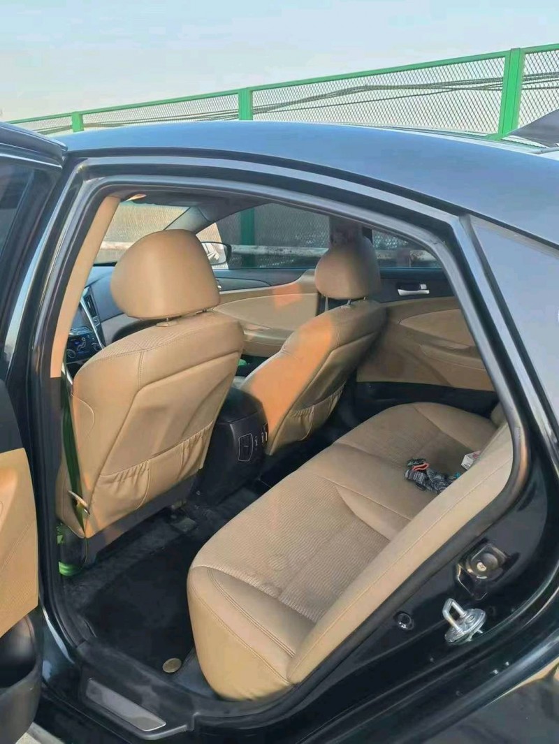 邯郸13年现代索纳塔八6