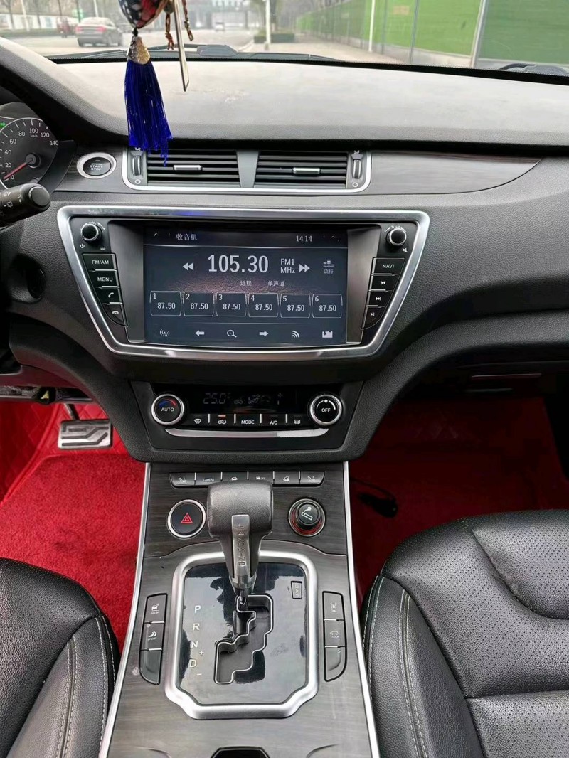 武汉16年陆风X79