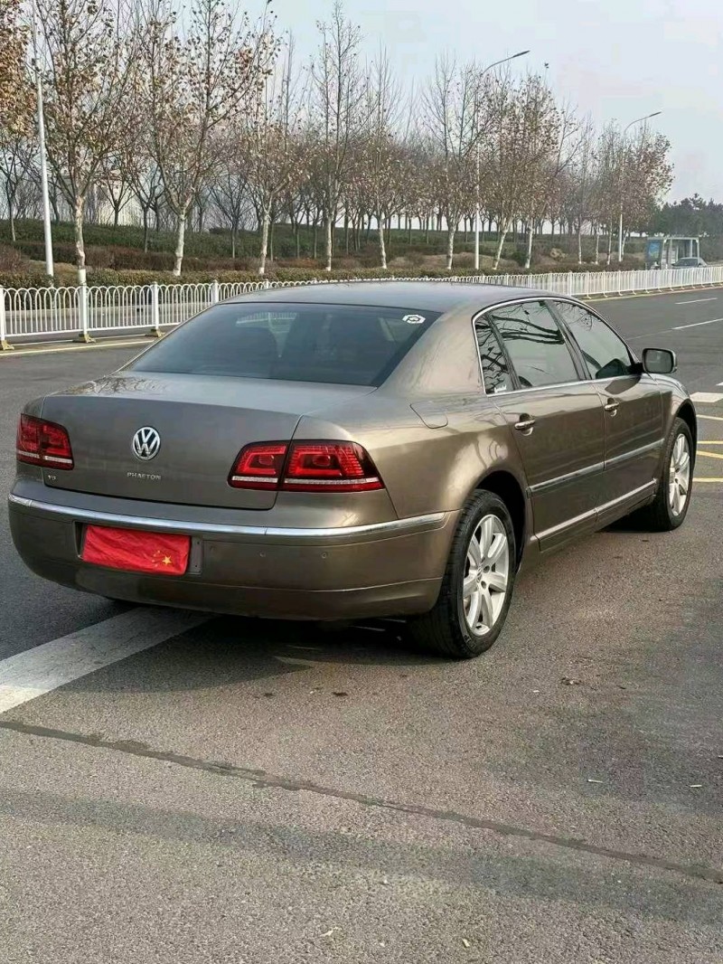 枣庄13年大众辉腾7