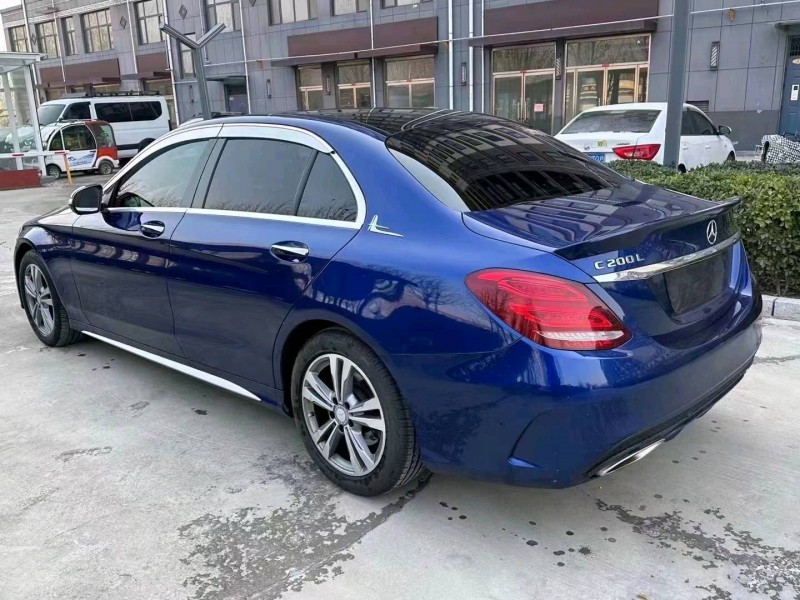 东营17年奔驰C7