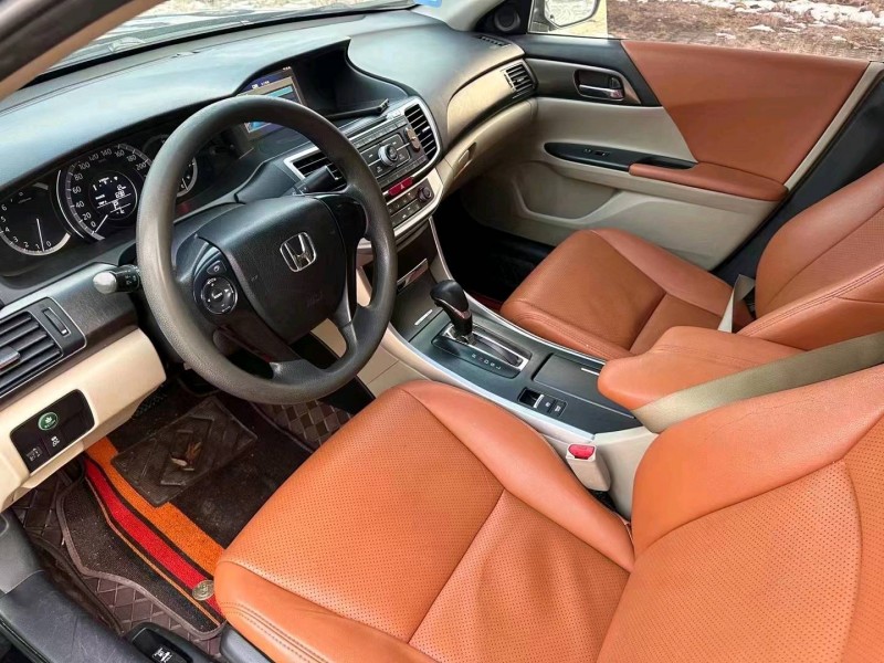 东营15年本田雅阁5