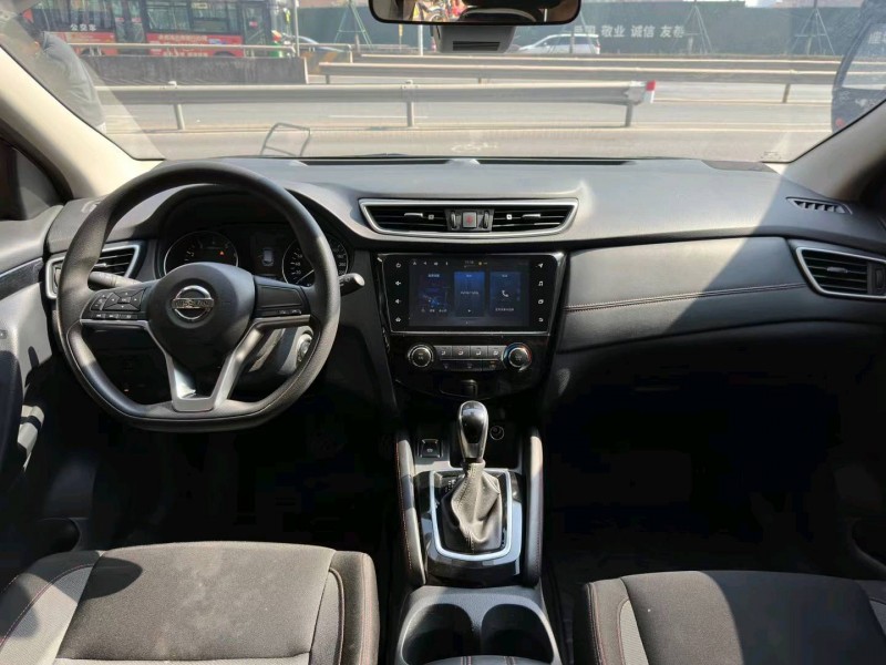 佛山21年日产逍客7