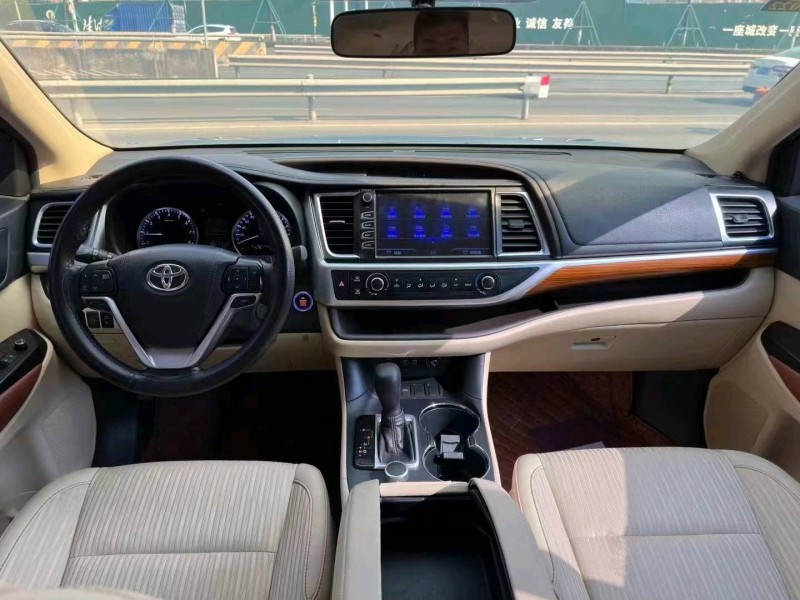 佛山20年丰田汉兰达8