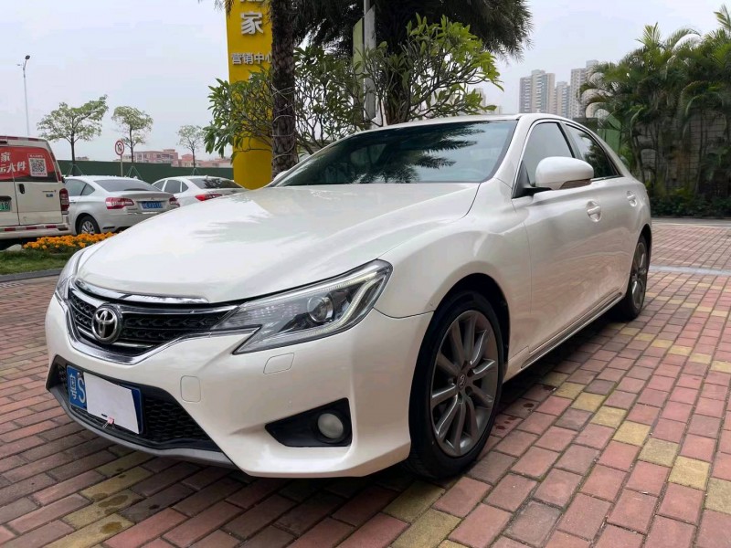 佛山14年丰田锐志2