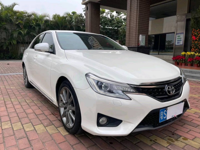 佛山14年丰田锐志3