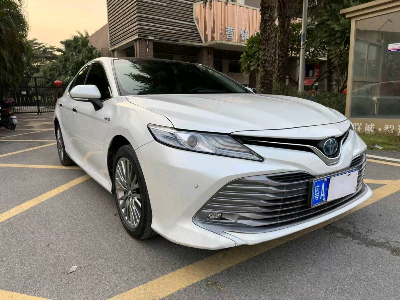 佛山19年丰田凯美瑞3