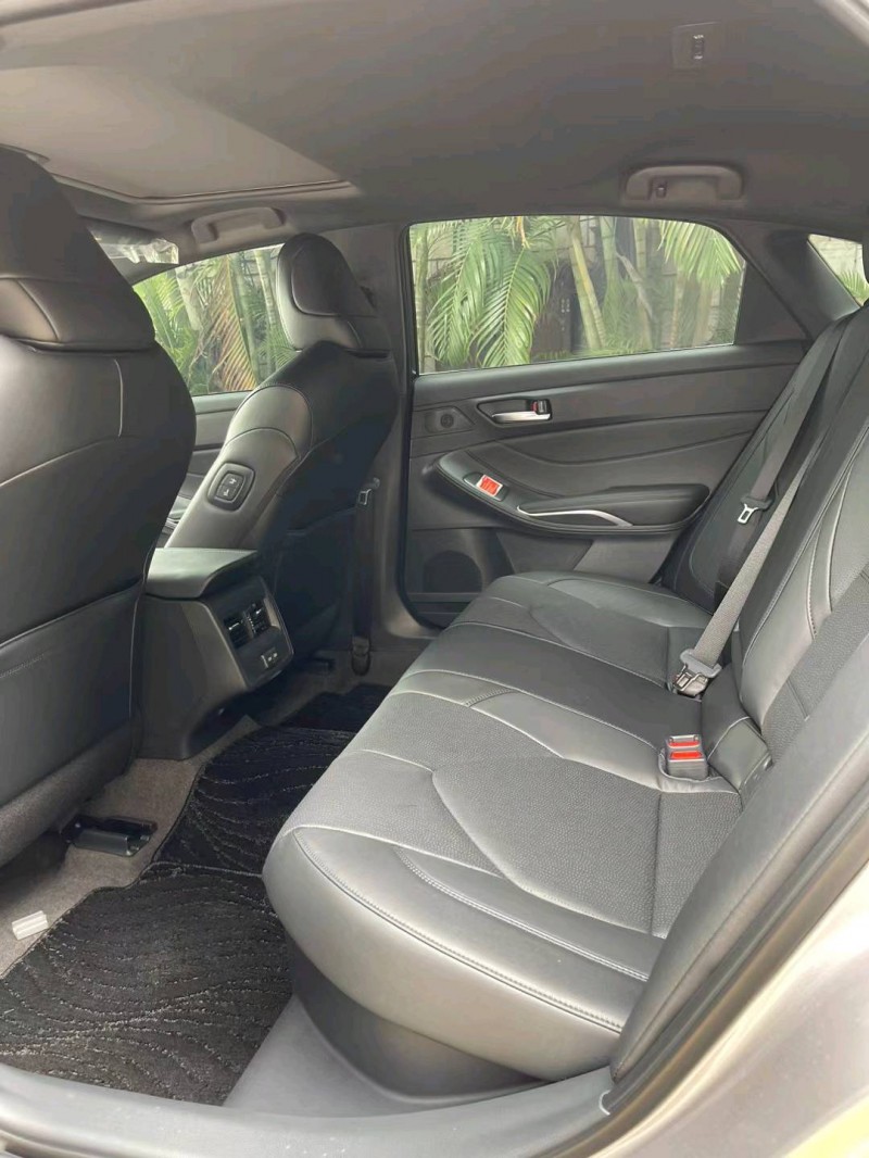 佛山23年丰田亚洲龙8