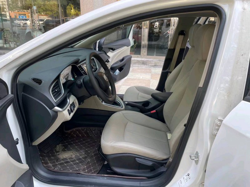 徐州20年别克英朗6