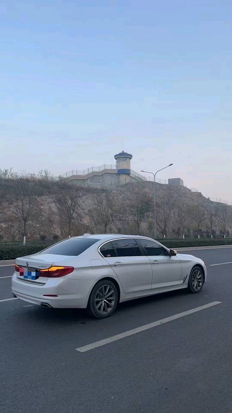 东营17年宝马5系5