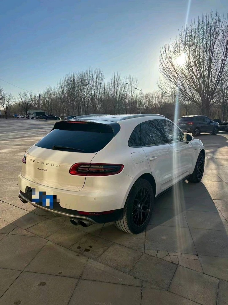 枣庄18年保时捷Macan5