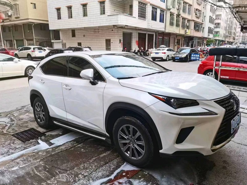 珠海18年雷克萨斯NX2