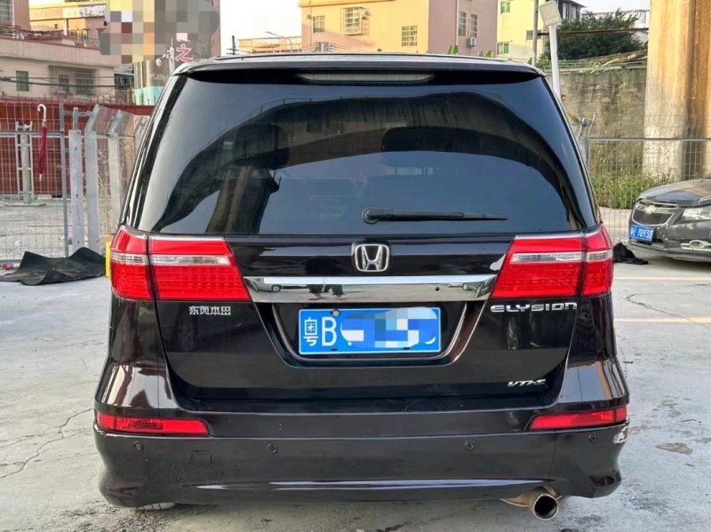 珠海14年本田艾力绅4