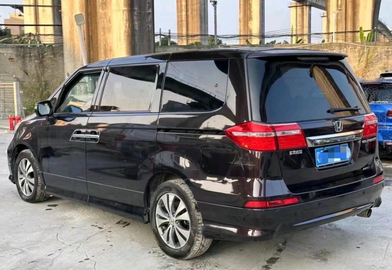 珠海14年本田艾力绅5