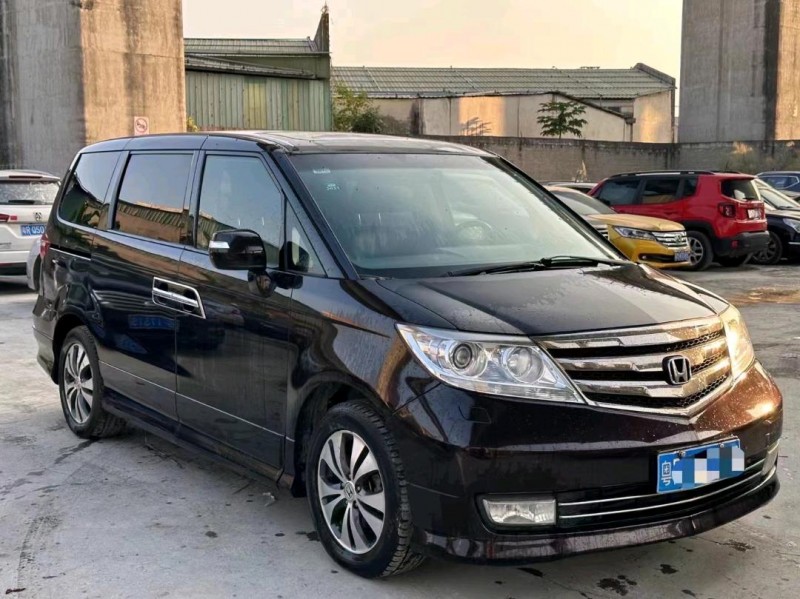 珠海14年本田艾力绅8