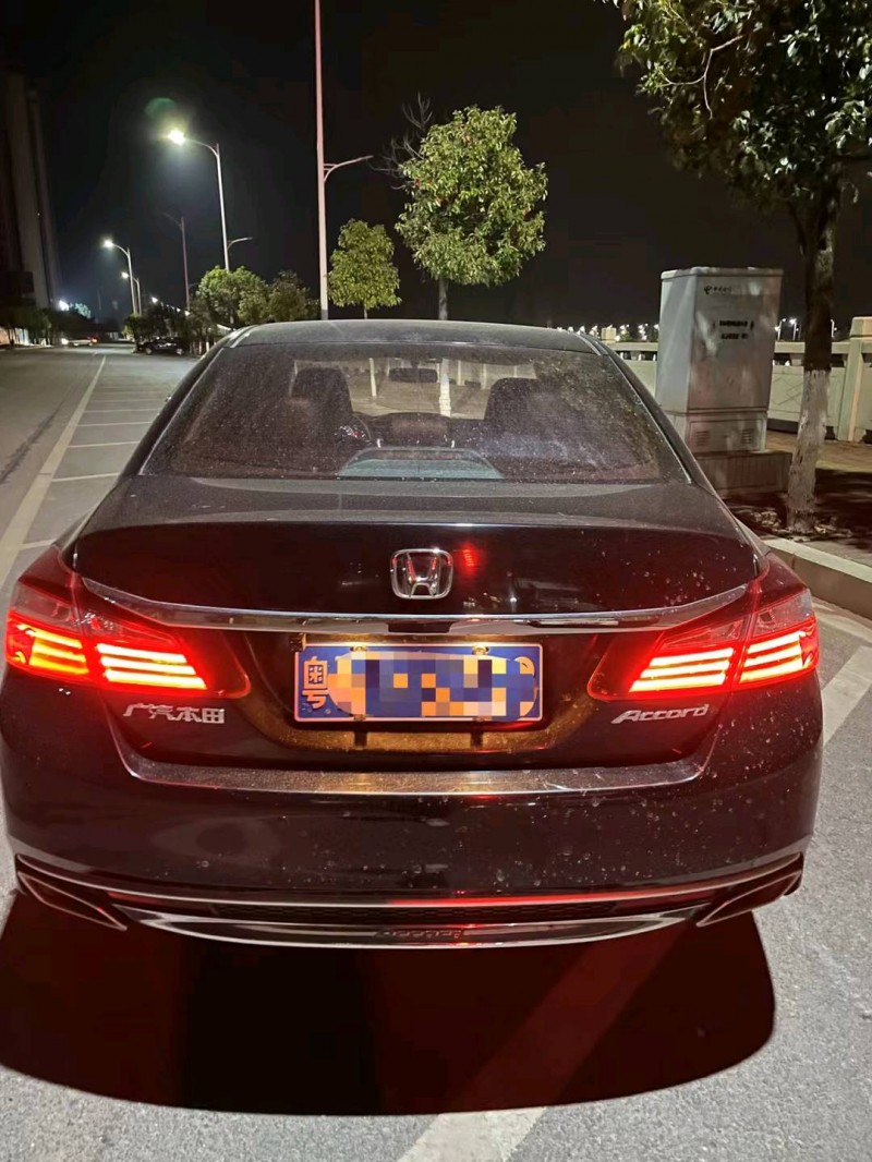 珠海17年本田雅阁5