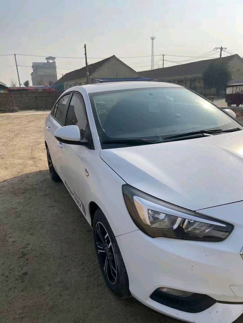 菏泽19年别克凯越3