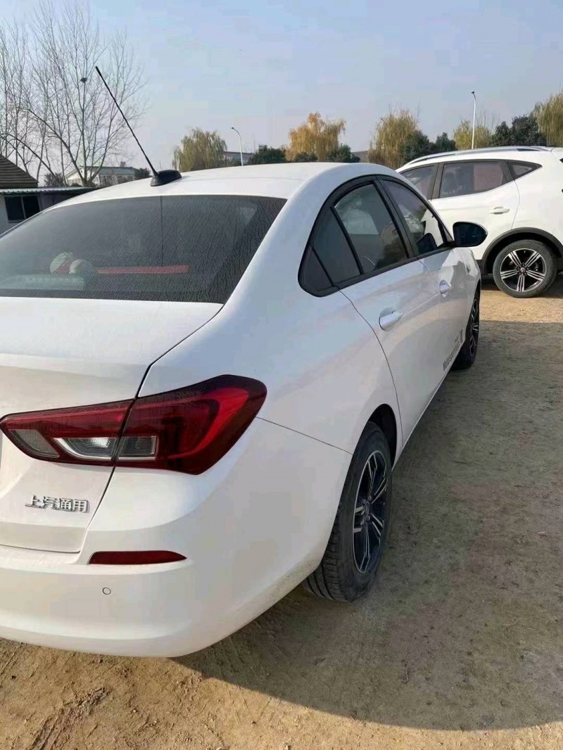 菏泽19年别克凯越4