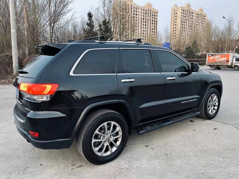沈阳14年Jeep大切诺基5
