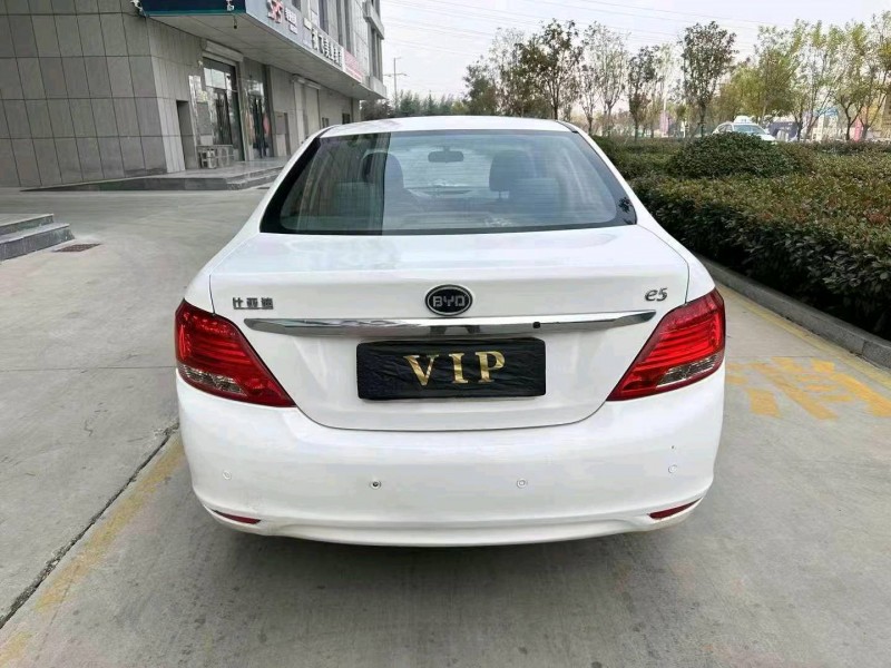 枣庄17年比亚迪e52