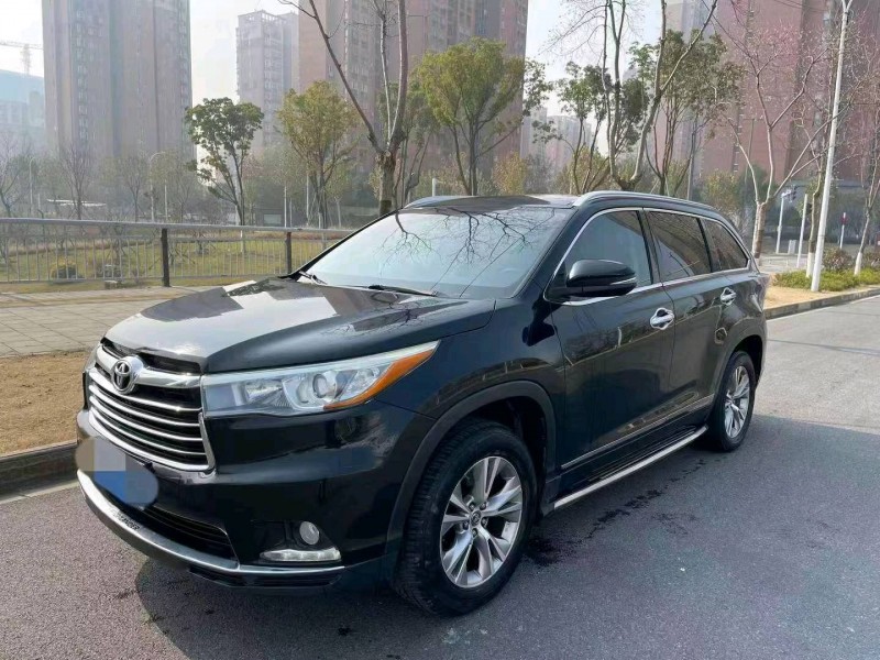 武汉16年丰田汉兰达2