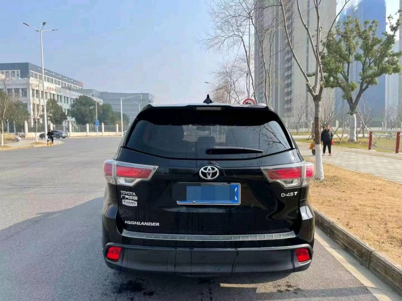 武汉16年丰田汉兰达8