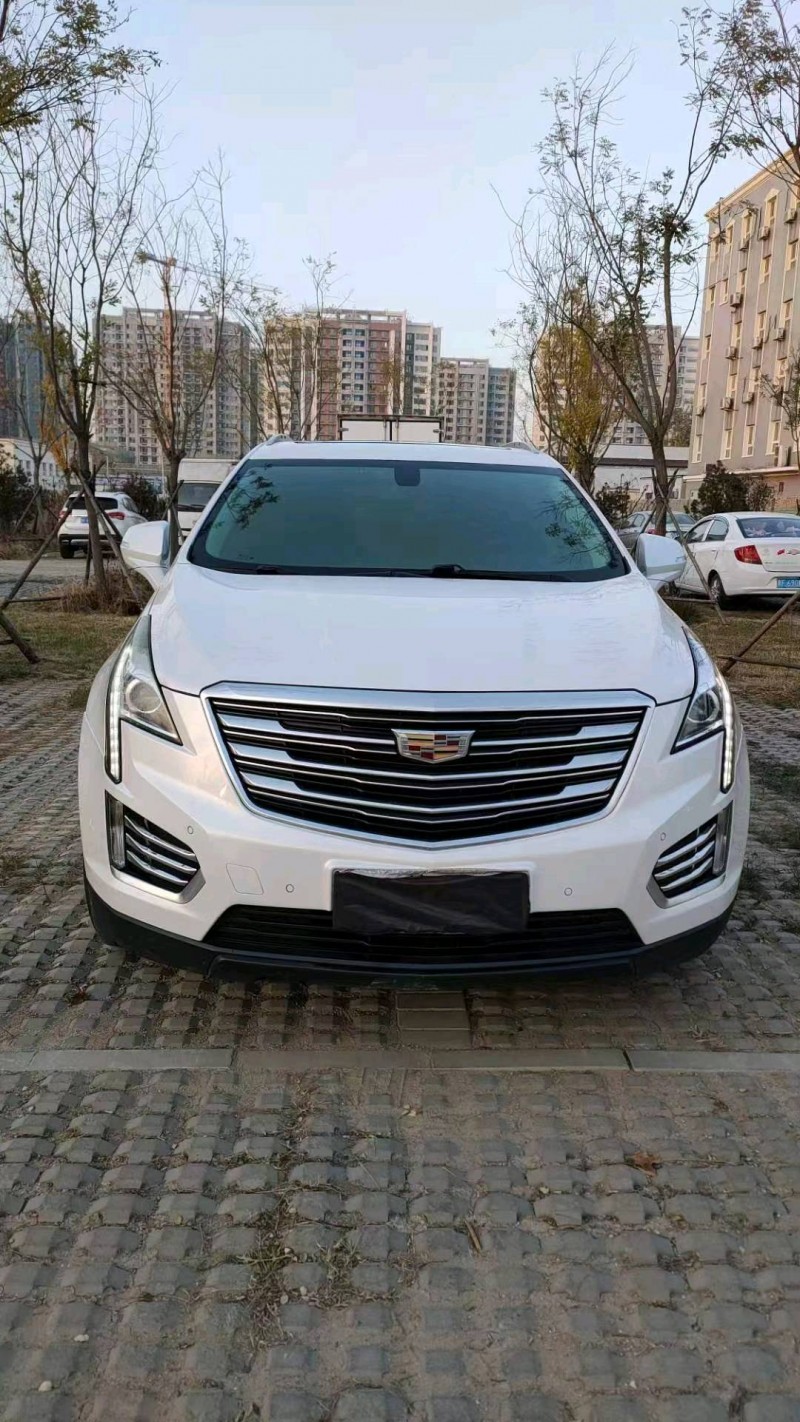 邯郸17年凯迪拉克XT51