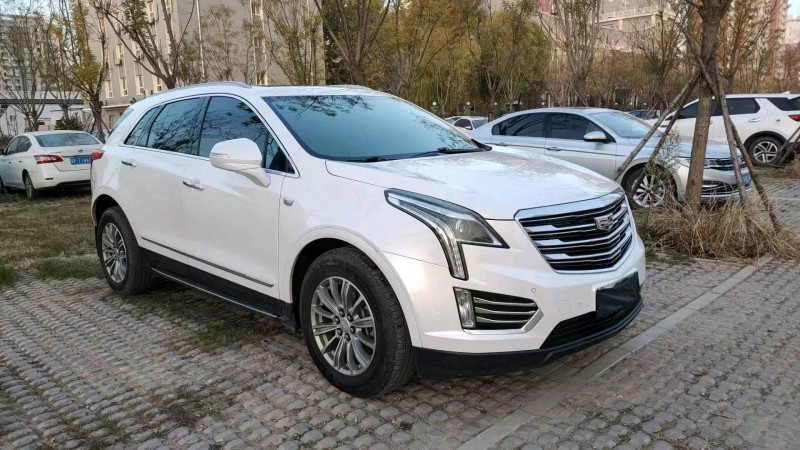 邯郸17年凯迪拉克XT58