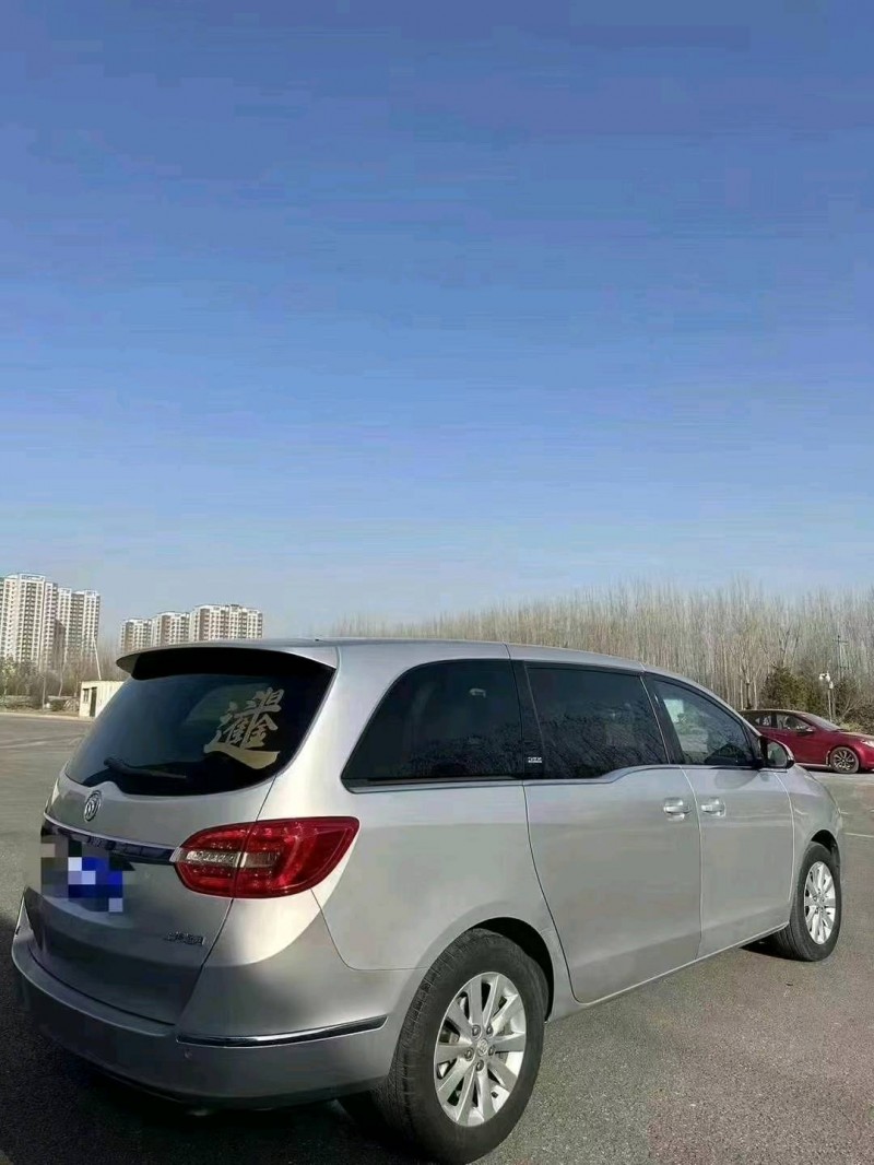 聊城16年别克GL87