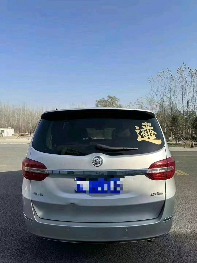 聊城16年别克GL88