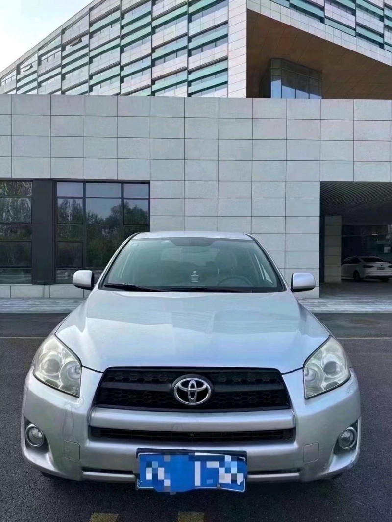聊城13年丰田RAV41