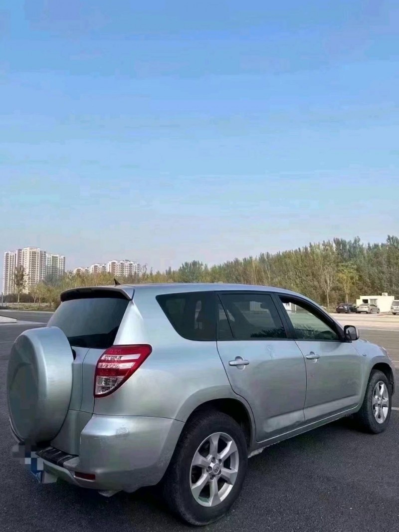 聊城13年丰田RAV45