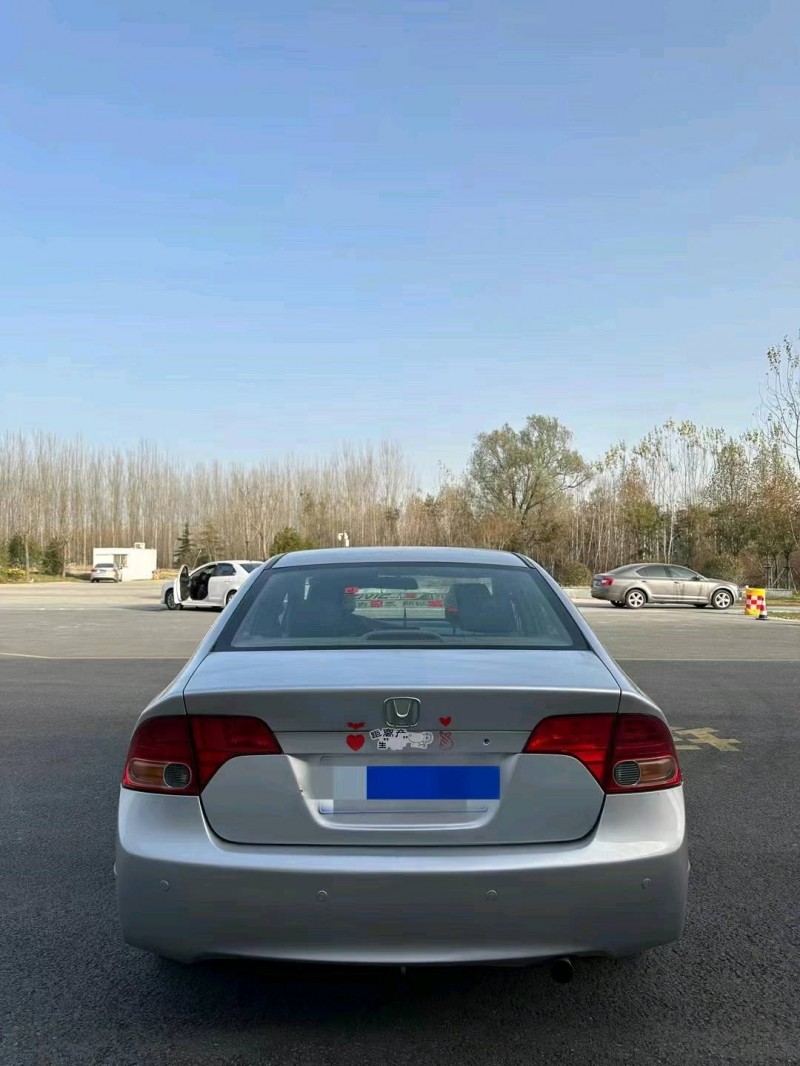 聊城08年本田思域6