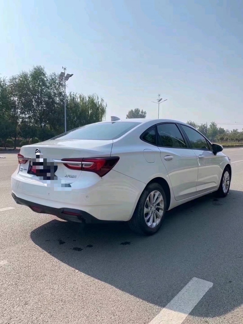 枣庄21年别克威朗7