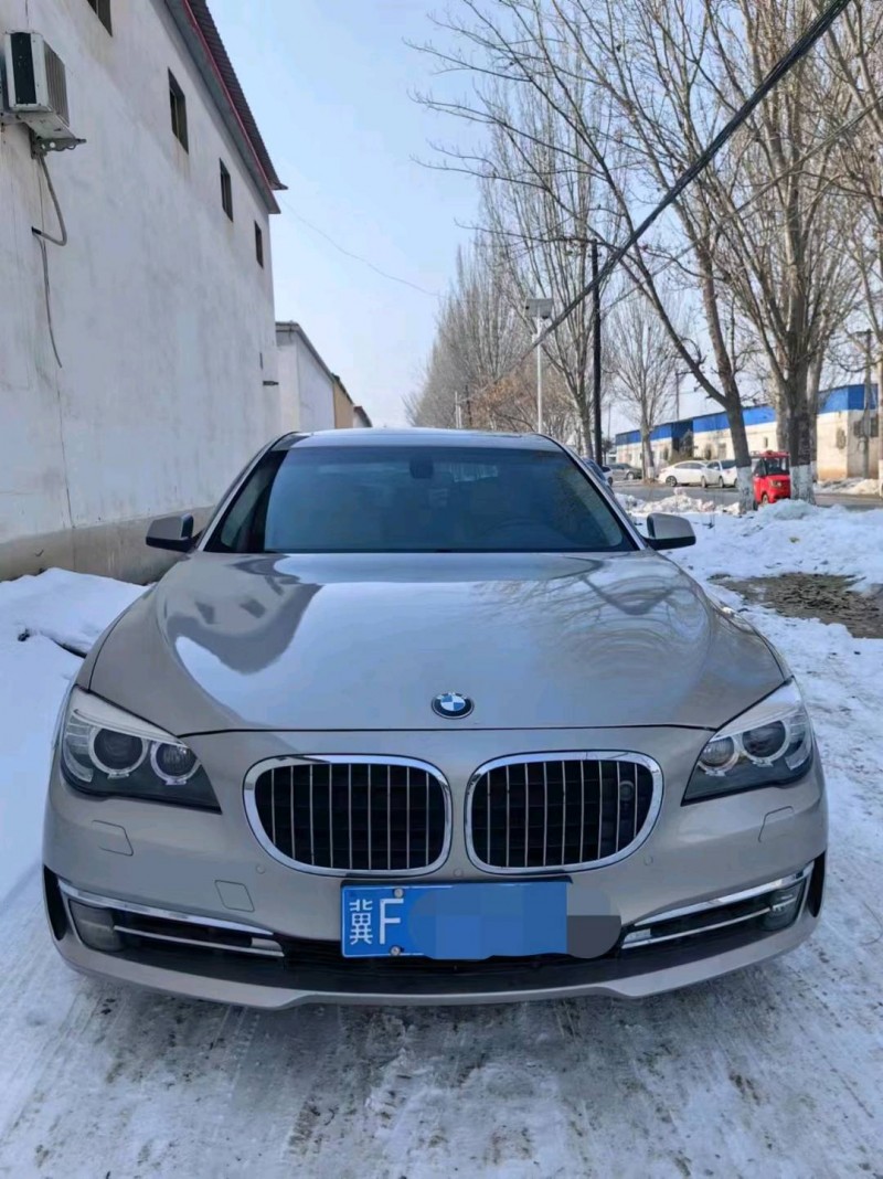 保定11年宝马7系1