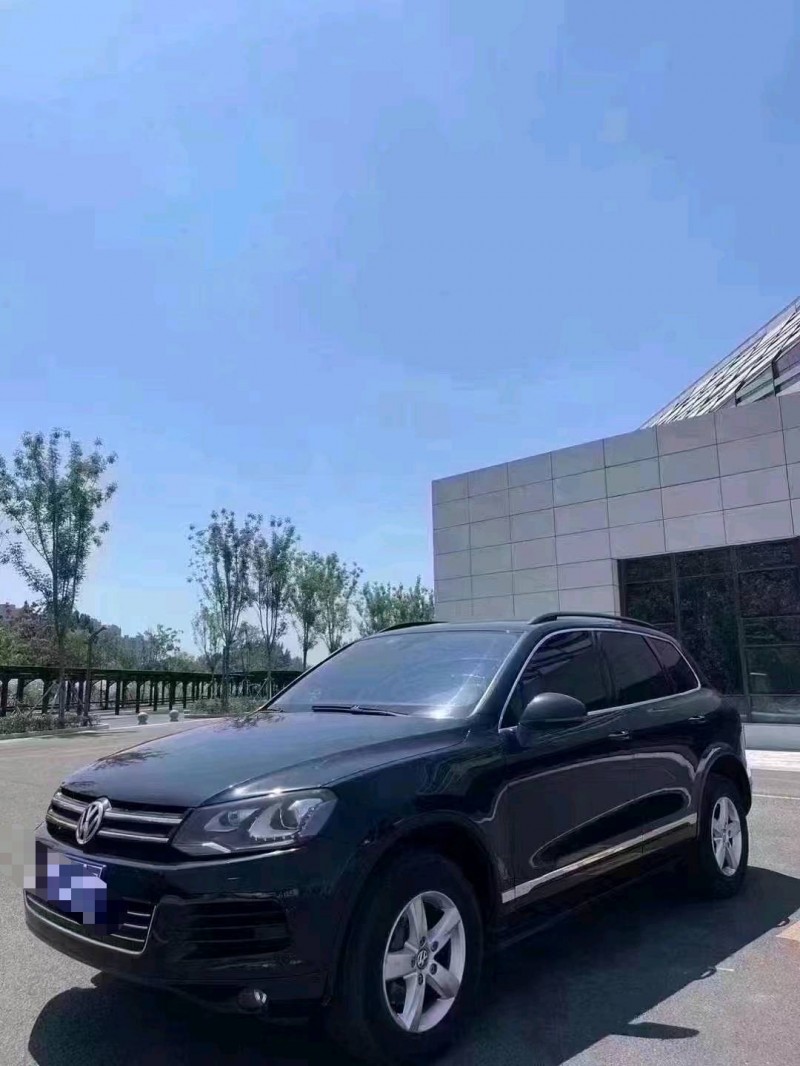 聊城15年大众途锐9