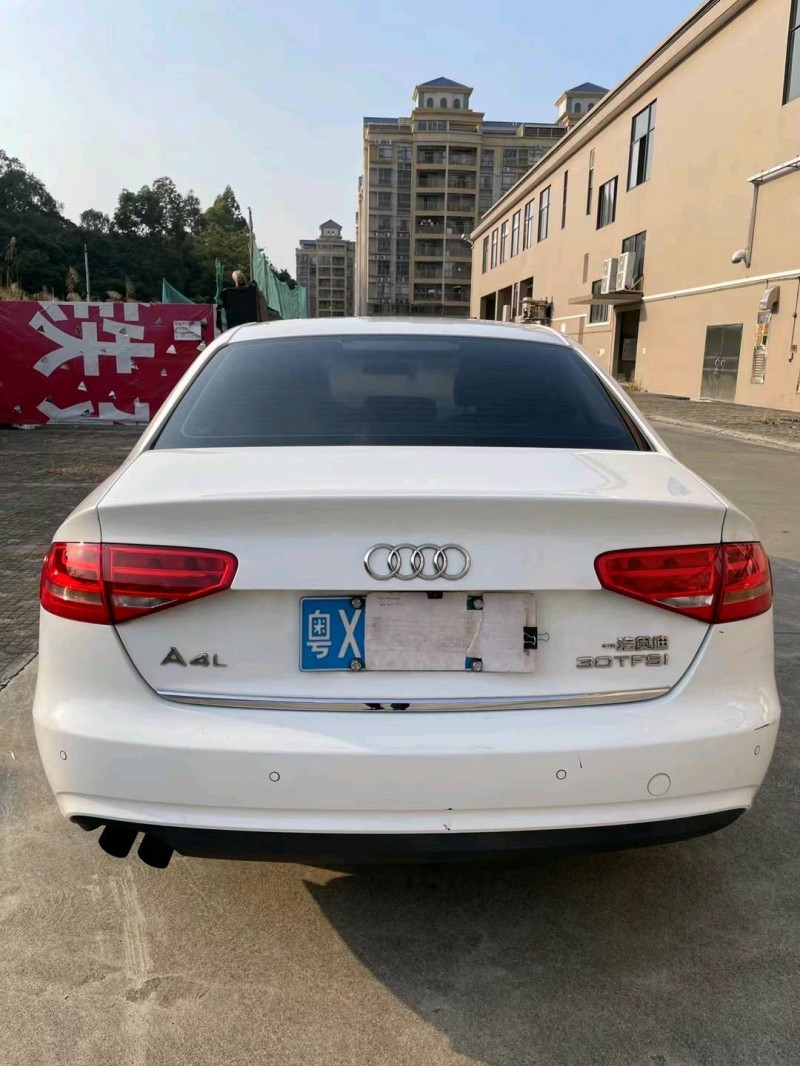 江门15年奥迪A4L9