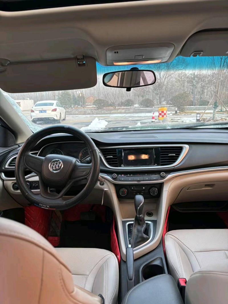 聊城17年别克英朗5