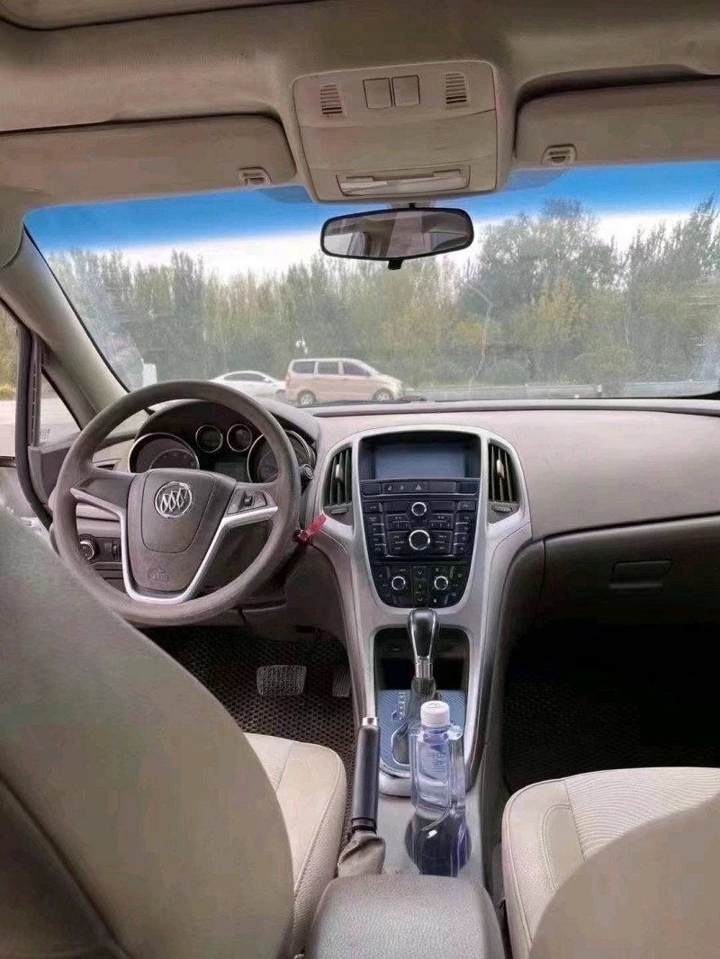 聊城13年别克英朗GT9