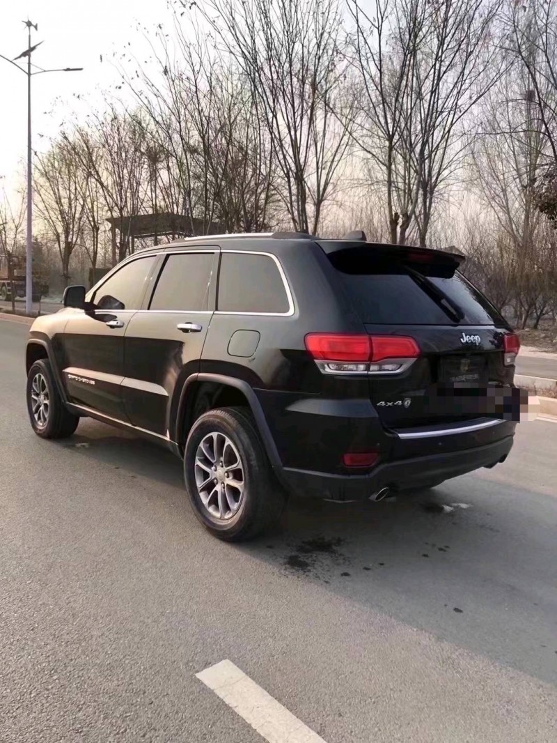 枣庄14年Jeep大切诺基9