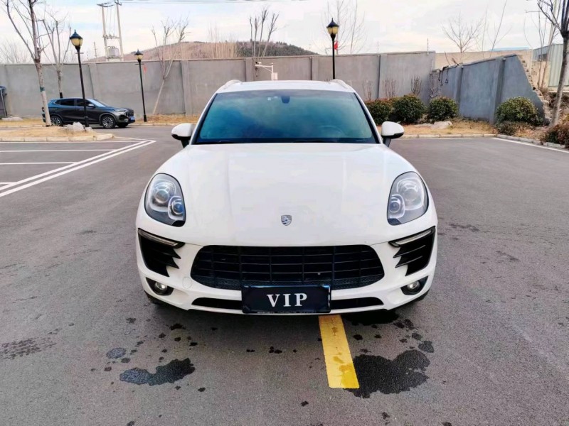 徐州16年保时捷Macan1