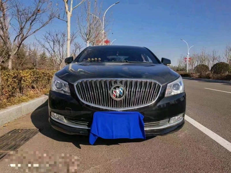 济宁15年别克君越1