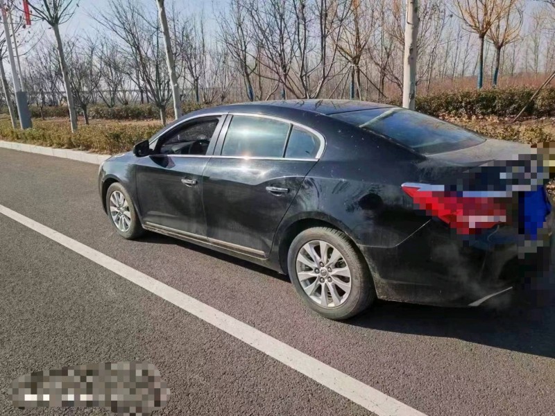 济宁15年别克君越7