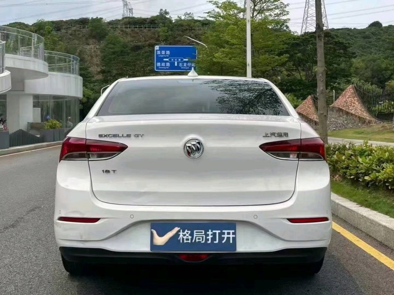 深圳18年别克英朗9