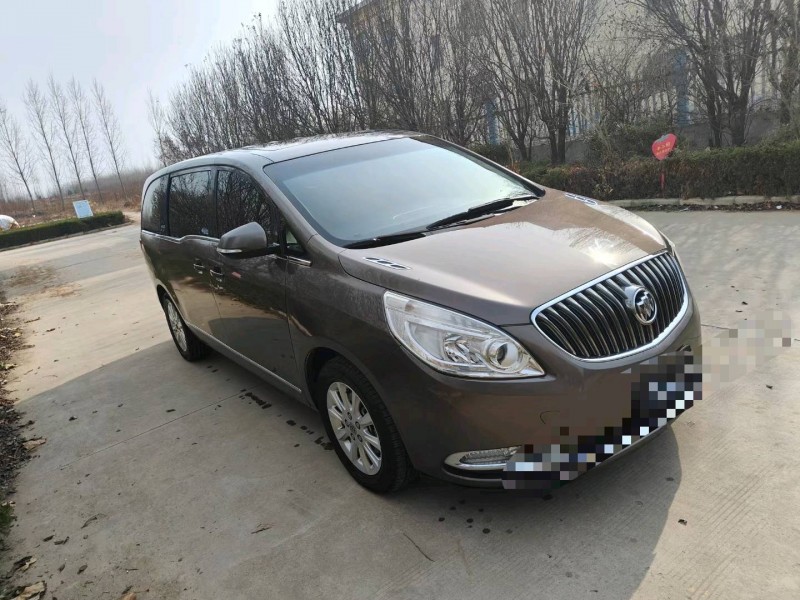 青岛16年别克GL82