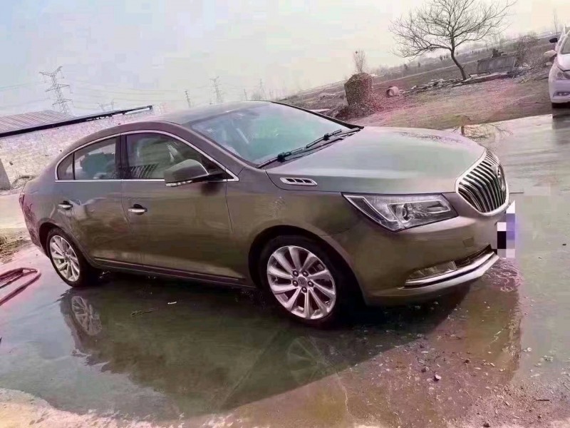 青岛13年别克君越2