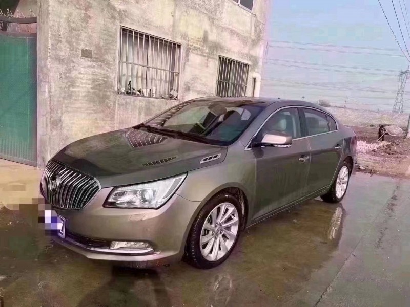 青岛13年别克君越3