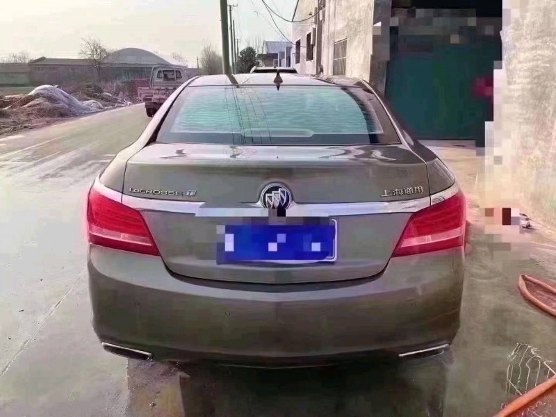 青岛13年别克君越8