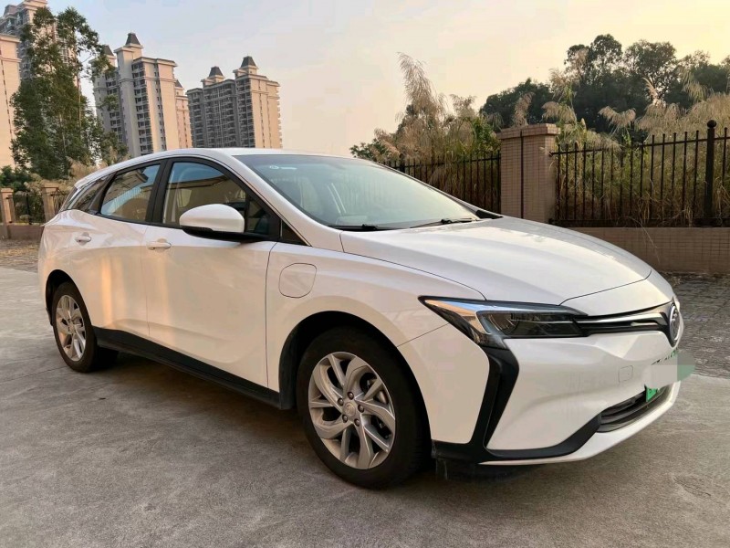 江门23年别克微蓝3