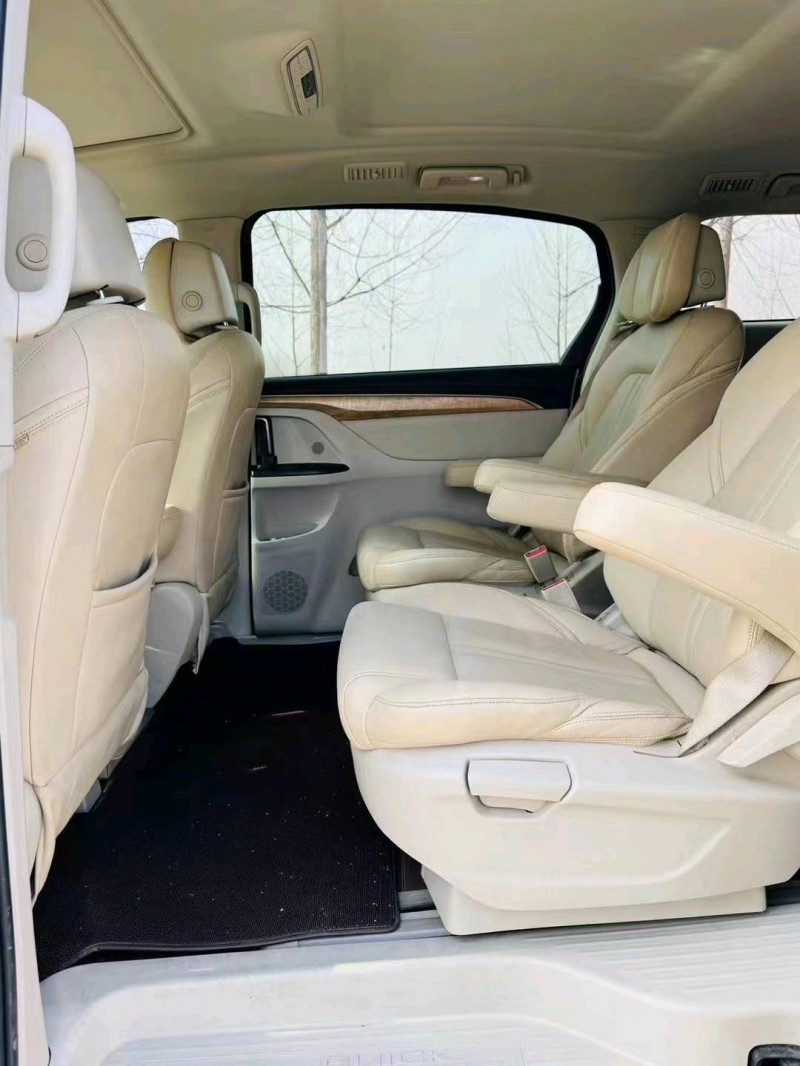 徐州18年别克GL86